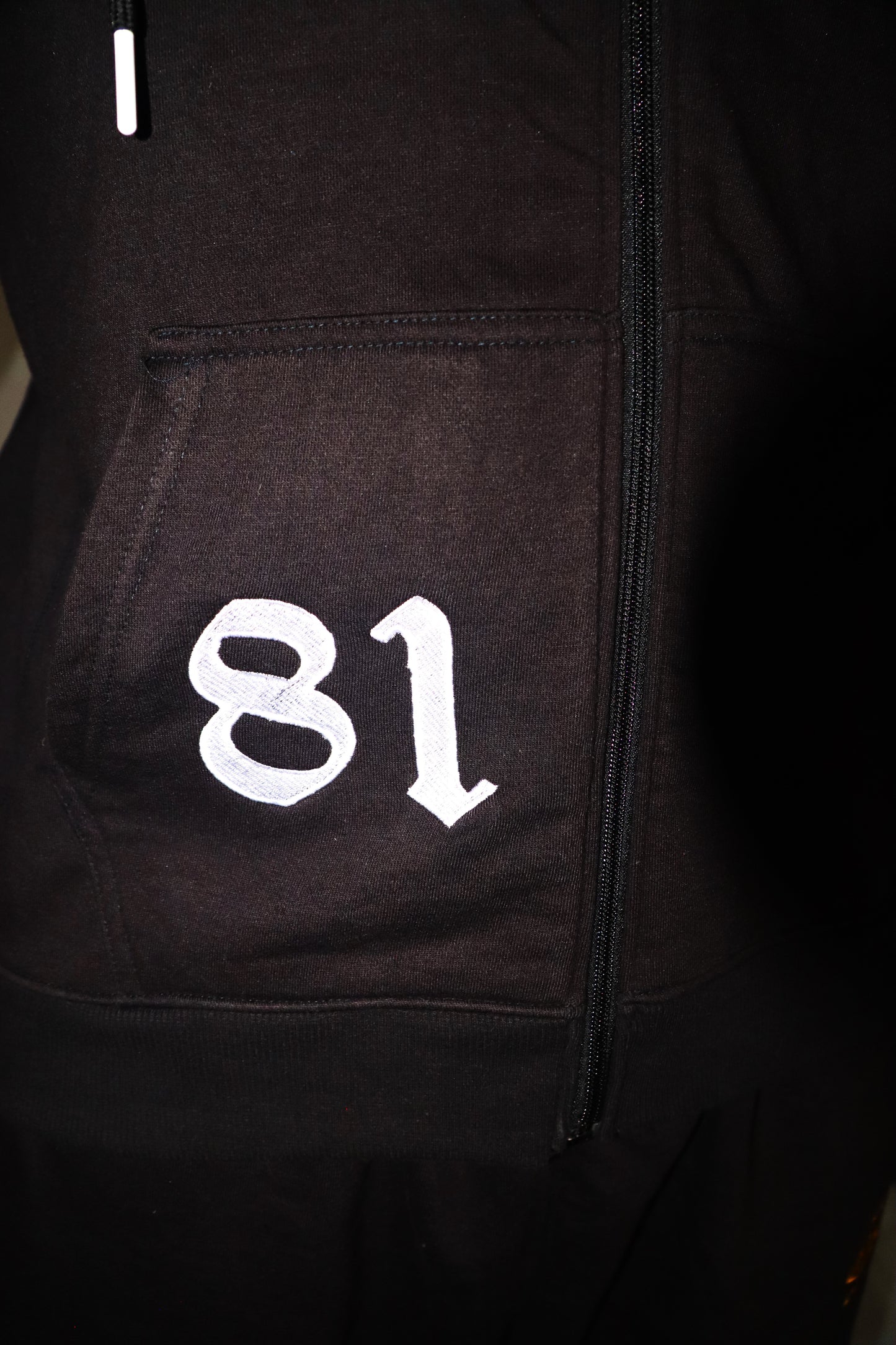 TRUE BODYBUILDING ZIPPED HOODIE SCHWARZ